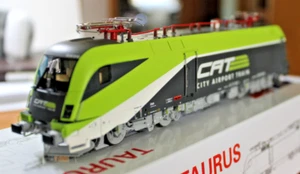 Jägerndorfer 28220 nagelneu E-Lok 116 CAT der ÖBB digital (ESU 5) DC OVP - Bild 1 von 8
