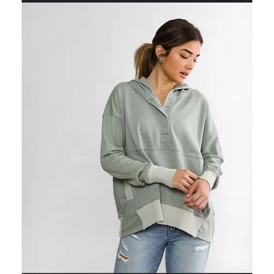 Sudadera con capucha con cuello a presión de mezcla de algodón verde claro con hebilla para mujer M Foto 1 de 4
