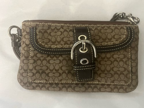 Portafoglio da polso vintage Coach firmato Soho fibbia marrone e marrone 7 5x4 25"