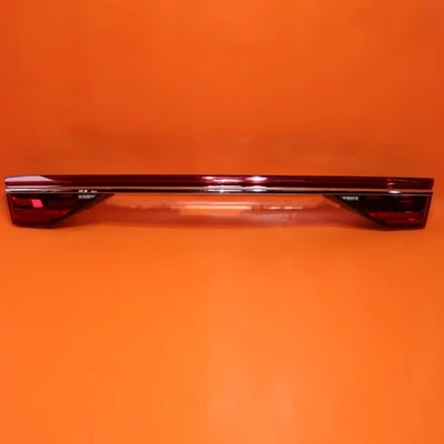 LUZ TRASERA MALETERO AUDI A8 S8 LED CENTRAL 2020 2021 4N0945095AG OEM Foto 1 de 4