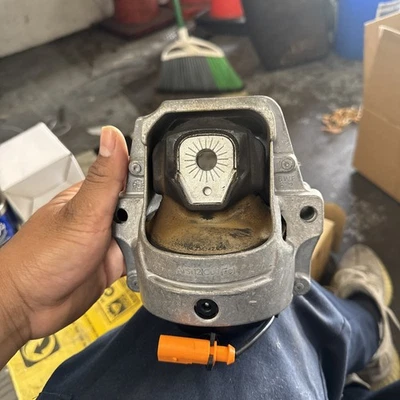 Right Engine Mount For 2013-2017 Audi Q5 3.0L V6 2014 2015 2016 FR651SV - Image 1 of 4