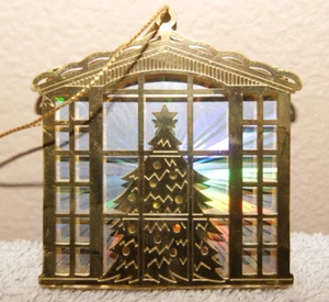 Vintage AVON Christmas Reflections Ornament  - Picture 1 of 4
