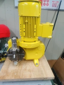 Milton Roy Dosing Metering  Pump Dosapro Xa29 3 Phase Xa29f2h59/9  - Picture 1 of 11