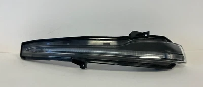 02-26 MERCEDES-BENZ C300 ЗЕРКАЛО ПОВОРОТНИКИ ЛЕВАЯ СТОРОНА A0999064701 OEM - Изображение 1 из 4