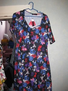 DRESS SIZE 20 ref box k - Picture 1 of 2