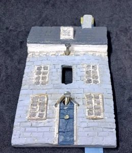 HOUSE RESIN LIGHT SWITCH OUTLET WALL PLATE DECOR BLUE-GREY COLOR - Picture 1 of 8