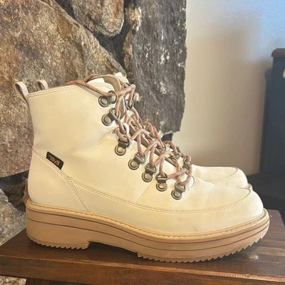 Botas femininas Teva tamanho 9 formato médio com cadarço creme - Imagem 1 de 4