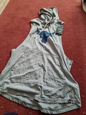 Mens Underarmour Sleezeless Gym Top - Image 1 of 4