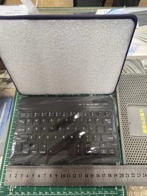 🔋 Tastiera Bluetooth Ricaricabile 7" Universale per Tablet /Android/iPad Mini - Immagine 1 di 4