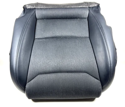 Tesla Model X 2018 cojín de asiento inferior del pasajero delantero derecho - base TXT negro Foto 1 de 4