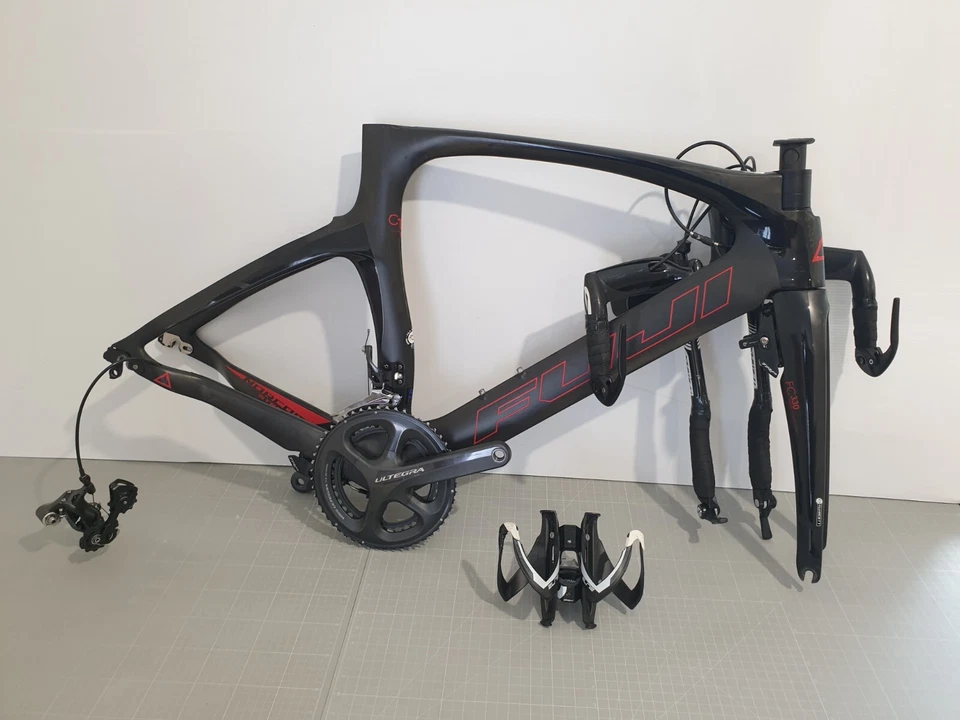 Fuji Norcom Straight 1.1  Triathlon-Rennrad  Größe 53        - Ohne Fahrradräder - Bild 1 von 4