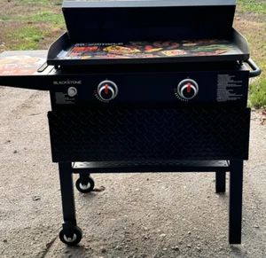 Blackstone Mensola Pieghevole Frontale con Griglia 28" - Nero - Foto 1 di 5
