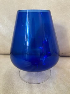 Precioso jarrón de cristal 17cm alto azul - chic atemporal - decorativo - Imagen 1 de 4