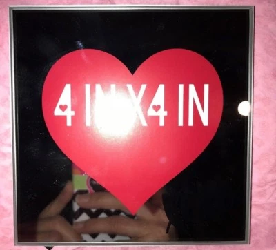 Marco de fotos de vidrio Día de San Valentín 4"x4" XOXO corazón rosa rojo amor colgar o sentarse Foto 1 de 2