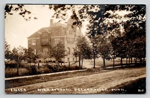 Postal Michigan High School RPPC Deckerville c1904-1918 AZO Sanilac County - Imagen 1 de 2