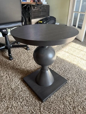 Mesa Lawson-Fenning Oak Sur Foto 1 de 4