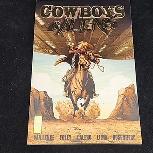 Cowboys & Aliens TPB (Paperback, Platinum Studios) 2006 Gold Edition 1ª edición - Imagen 1 de 11