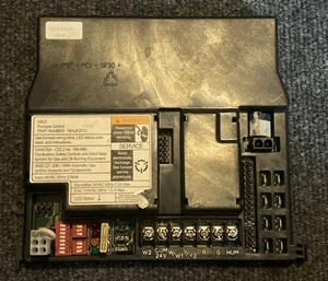 OEM CARRIER HK42FZ012 FURNACE CONTROL BOARD HVAC USA SELLER FREE SHIPPING - Picture 1 of 3