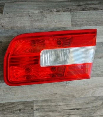 Lincoln Zephyr MKZ 2006-2009 conductor derecho luz trasera interior OEM Foto 1 de 4