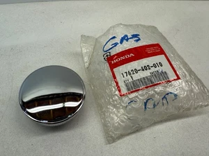 Nuevo de Lote Antiguo Honda XR75 K0-K2 y 1976-78 (modelos 1973-1978) OEM TANQUE DE COMBUSTIBLE TAPA DE GASOLINA OEM - Imagen 1 de 4