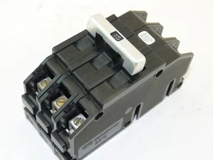 GTE Sylvania Q243015 3P 15A 240V Type Q24 QR Line Circuit Breaker NEW - Picture 1 of 5
