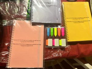 Paquete de 3 cuadernos espirales para trabajo de 5,85" x 8,5 cuadernos de tapa blanda - Imagen 1 de 8