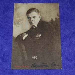Postal vintage en blanco y negro del actor y escritor Harry McCoy con Keystone Films Company - Imagen 1 de 2
