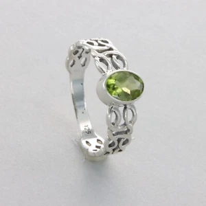 Oval Green PERIDOT Celtic Ring - Multiple Sizes - 925 STERLING SILVER #28e - Picture 1 of 8