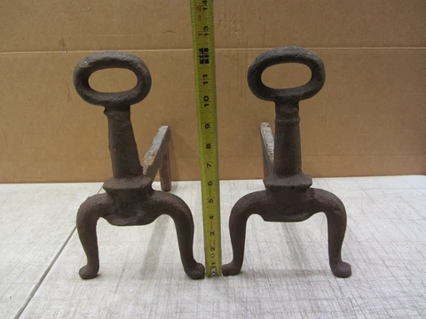 VTG ANTIQUE #3 CAST IRON FIREPLACE ANDIRIONS LOG DOGS HEAVY DECO Cover