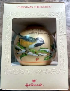 VTG Hallmark Tree Trimmer Collection 1979 "Christmas Chickadees" Ball Ornament - Picture 1 of 5