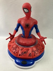 Marvel Spiderman sprechendes/drehendes batteriebetriebenes Nachtlicht getestet & funktioniert - Bild 1 von 7