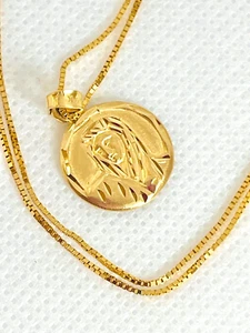 14k Solid Gold Mother Mary Medallion 15mm Round Pendant 18 Inch Necklace - Picture 1 of 9
