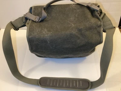 Bolso de hombro Think Tank Photo Retrospective 40 arenisca sin usar Foto 1 de 4