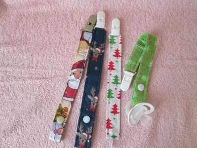 Baby Schnullerband mit Clip (Weihnachtsmotive) 4 Stück; reine Handarbeit; NEU - Bild 1 von 3
