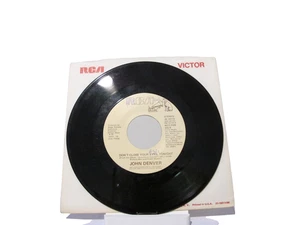 45 RECORD - JOHN DENVER - DON'T CLOSE YOUR EYES TONIGHT - Imagen 1 de 1