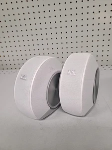 Par de Altavoces para Computadora PC JBL Pebbles Pebble Alimentados por USB BLANCO Probado Funciona - Imagen 1 de 9