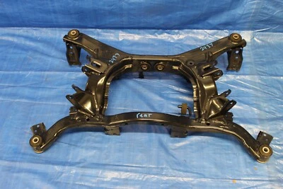 Subchasis trasero Crossmember Subaru Impreza WRX STI 2018 sedán OEM #2437 Foto 1 de 4