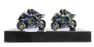 1:12th Yamaha YZR-M1 Valentino Rossi-Lewis Hamilton Ride Swap Bike Set - Picture 1 of 3