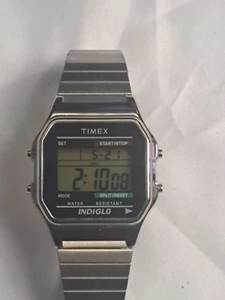 Mens Timex Indiglo 555 SS Men Silver Stainless Steel Digital Watch - Picture 1 of 6