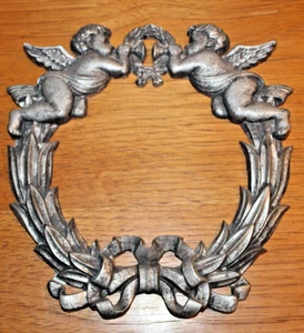 Christmas Cherub Angel Wreath Cast Iron Metal Wall Hanging Gold 10.25” H X 10” W - Picture 1 of 5