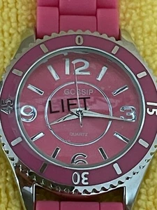 New Gossip Watch Pink Dial Round Silver Tone Case Pink Silicone Band - Picture 1 of 3