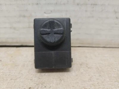 2002 GMC ENVOY Lumbar Seat Switch Control 12450362 - Image 1 of 4