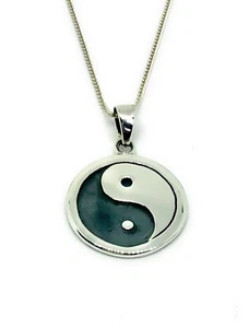 925 Sterlingsilber Yin & Yang - Gut & Schlechter Anhänger Charm mit Silber Bordsteinkette - Bild 1 von 2