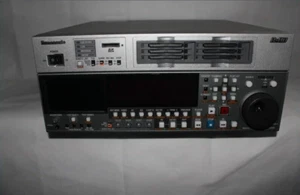 Panasonic AJ-HPD2500 - Picture 1 of 2