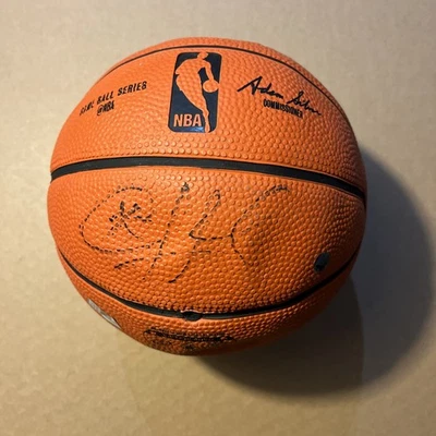 克里斯·保罗签名狂热队 NBA 迷你篮球洛杉矶剪鞋 MJR — 第 1/4 张图片