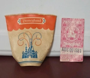Taza y boleto de cera de recuerdo vintage de Disneyland 1981 - Imagen 1 de 5