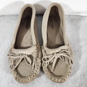 Minnetonka Women's Kilty Hardsole Moccasin Gray Slip On SZ 7 Slipper - Picture 1 of 13