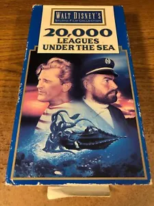20,000 Leagues Under The Sea VHS VCR Video Tape Used Kirk Douglas Disney - Picture 1 of 6