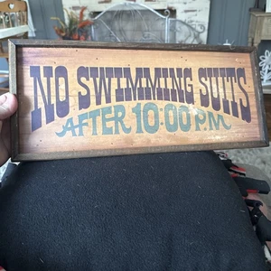 Vintage Pool Schild No Skinny Dipping Schwimmen 10 Uhr Party 1972 The Villages Fla - Bild 1 von 3