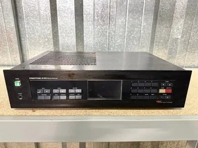 Amplificador integrado estéreo Proton AV-300 de colección (probado) Foto 1 de 4